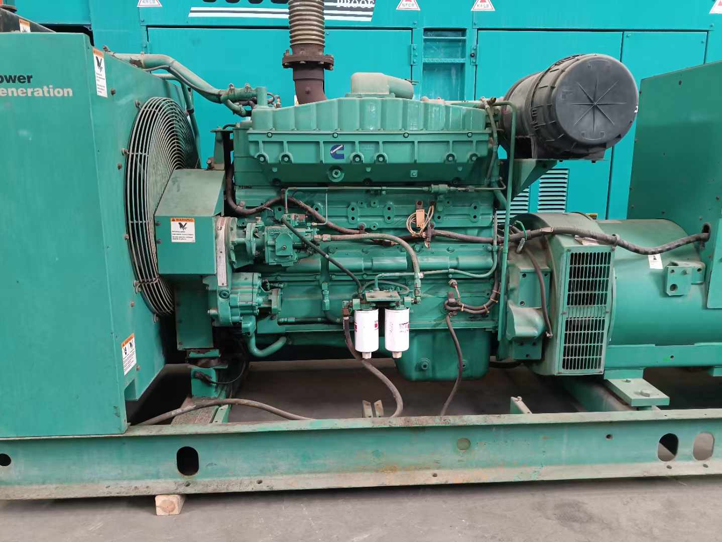 防城过载会对 600kW 柴油发电机组造成哪些损害？